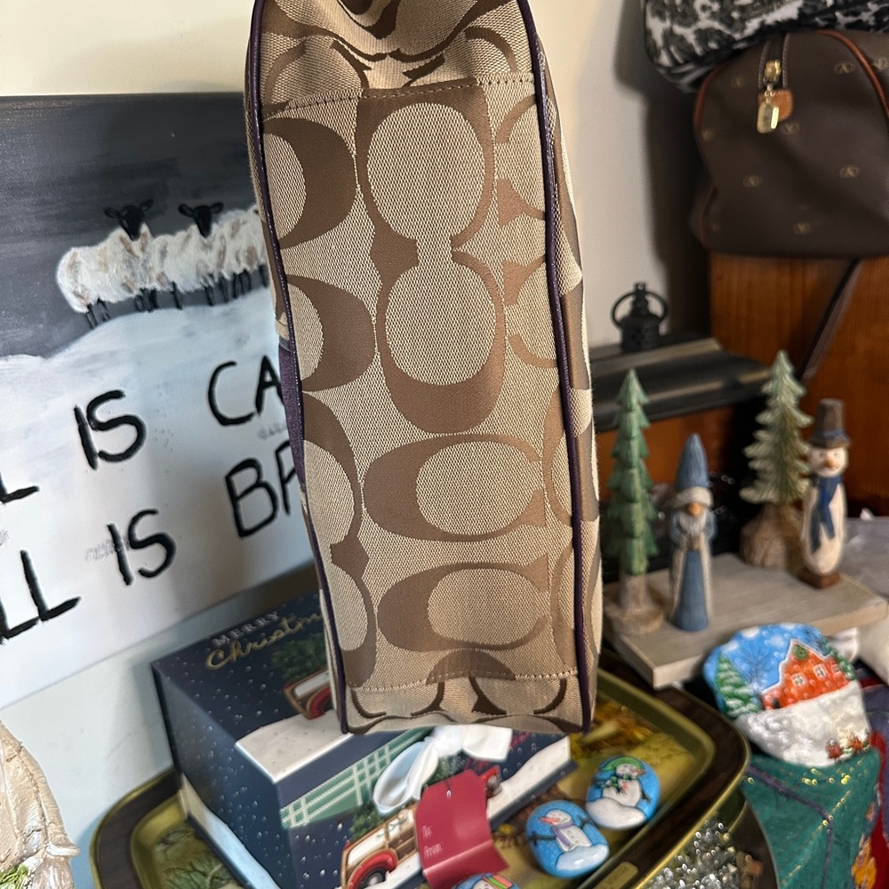 Coach Signature Stripe Convertible Hobo. - Picture 5 of 14